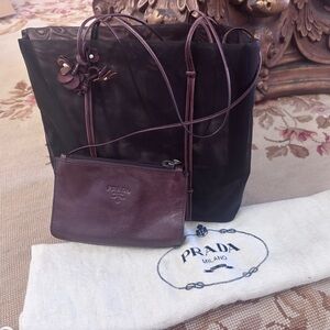 Authentic Prada Women's Mesh Tote with Intrrior Leather Pouch BB with Dustbag